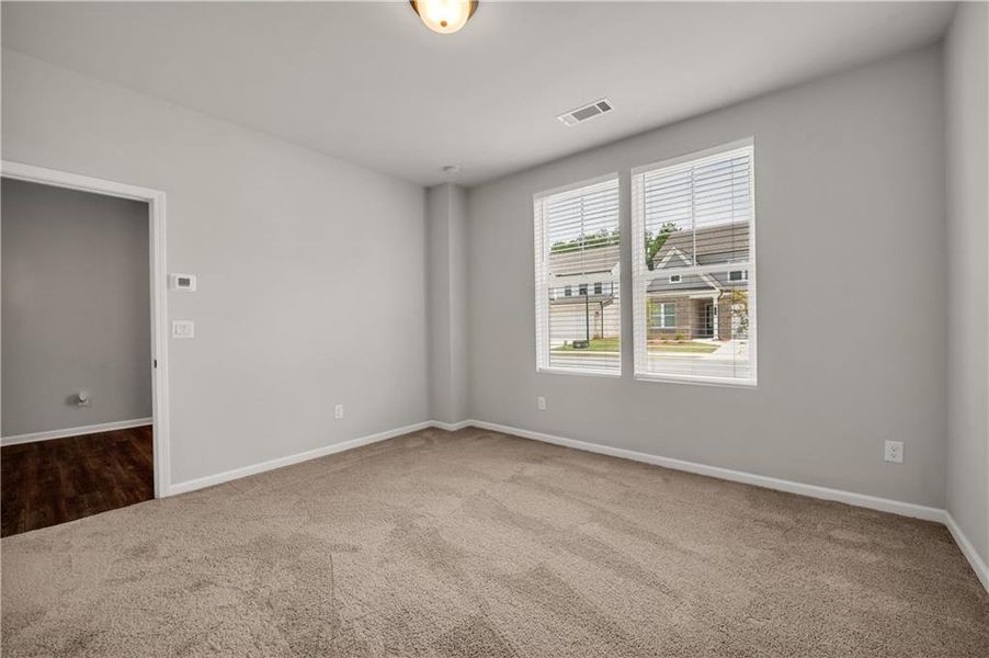 Spacious, unfurnished interior of a new home in , Lawrenceville (Image 39).