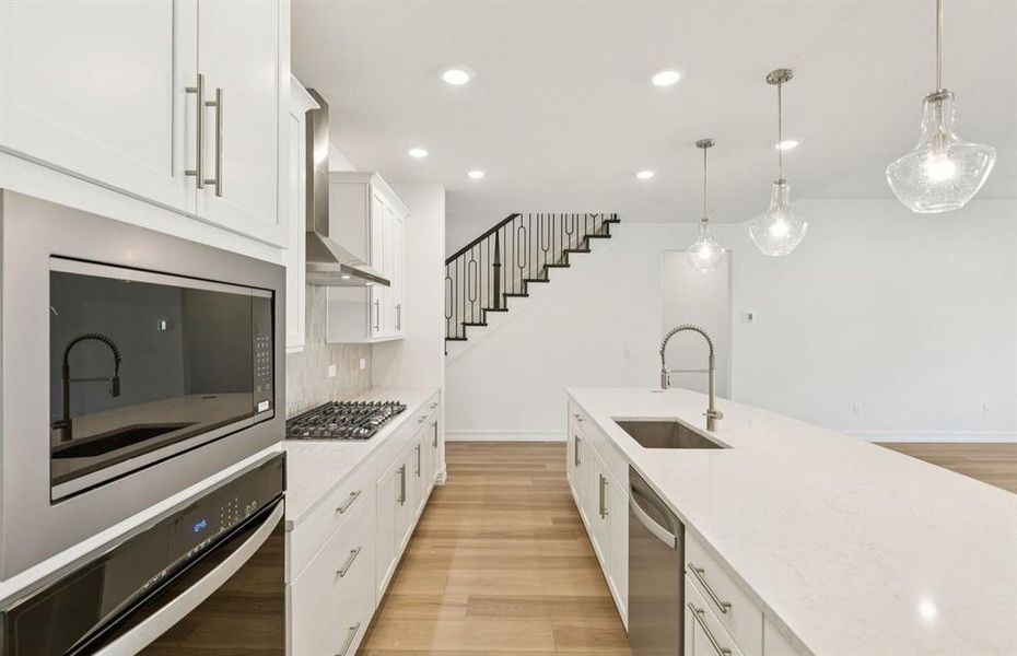 Airy kitchen with ample cabinet space Airy kitchen with ample cabinet space