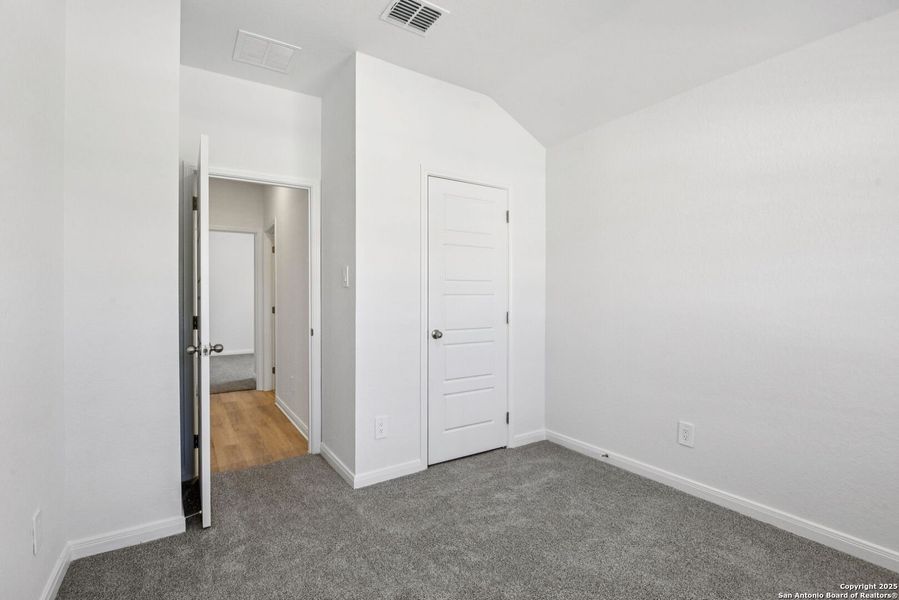 Spacious, unfurnished interior of a new home in Royal Crest, San Antonio (Image 24). Spacious, unfurnished interior of a new home in Royal Crest, San Antonio (Image 24).