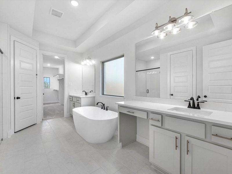 Furnished interior view inside a new home in Brookewater, Rosenberg (Image 7).