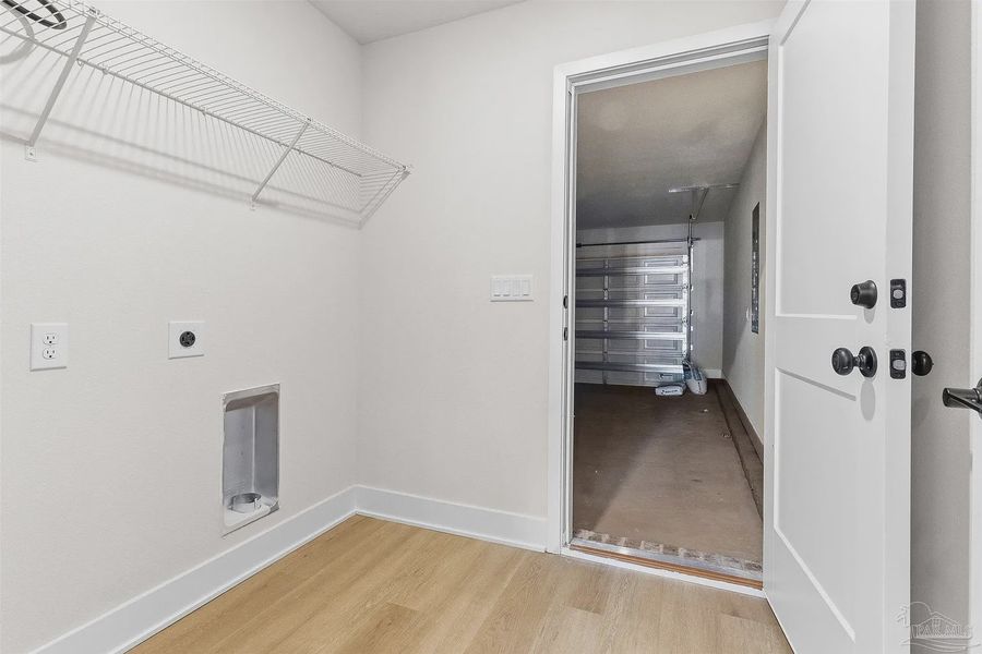 Spacious, unfurnished interior of a new home in Pecan Valley, Cantonment (Image 9). Spacious, unfurnished interior of a new home in Pecan Valley, Cantonment (Image 9).