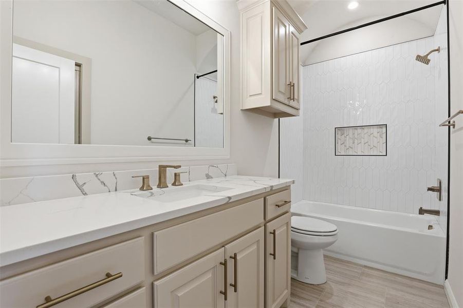 Furnished interior view inside a new home in , Glen Rose (Image 13). Furnished interior view inside a new home in , Glen Rose (Image 13).