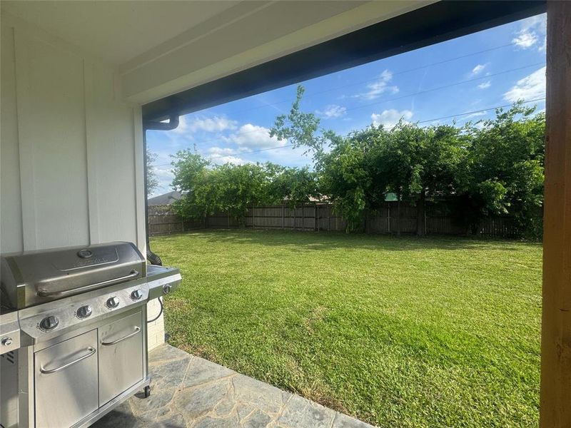 Exterior details and patio area of a home in , Alvarado (Image 3).