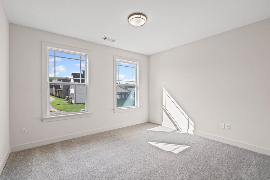Spacious, unfurnished interior of a new home in Georgetown, Collierville (Image 19).