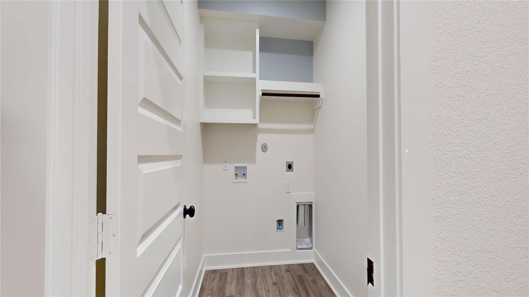 Spacious, unfurnished interior of a new home in , Houston (Image 30).