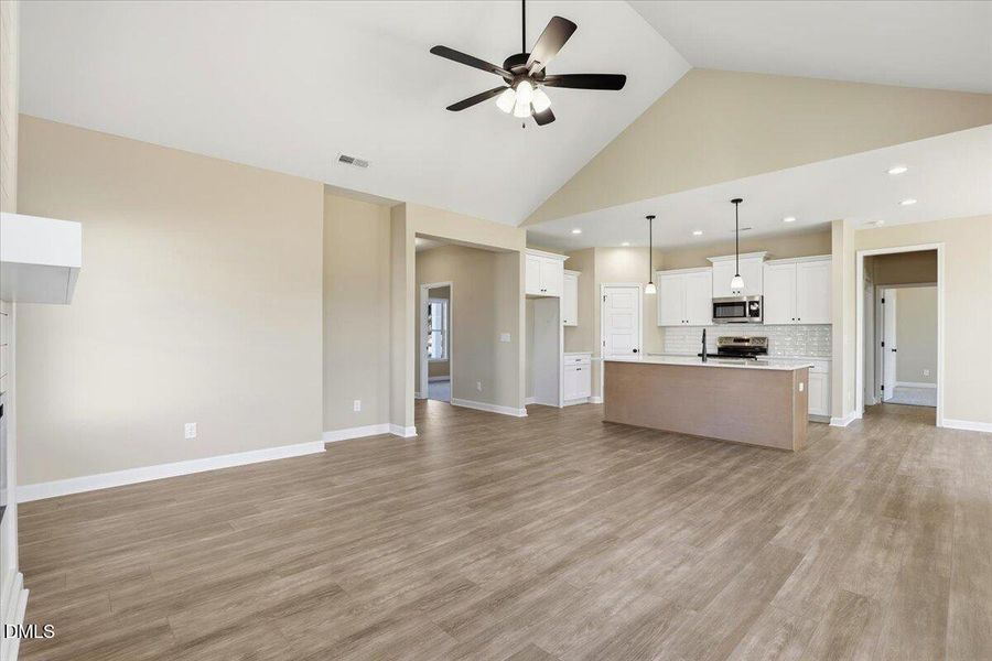 17-3711 Drew Farmer Rd-17