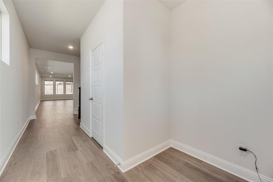 Spacious, unfurnished interior of a new home in Spiritas Ranch, Little Elm (Image 17).