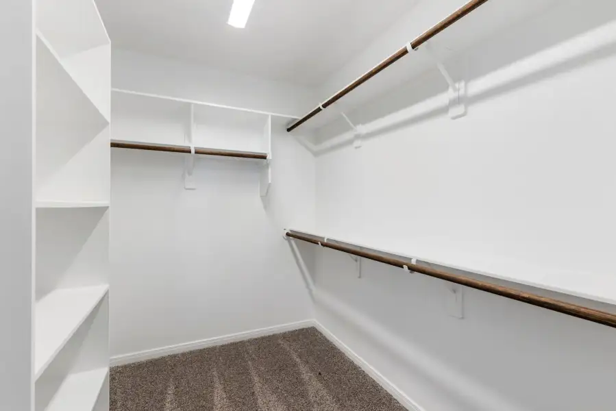 Spacious, unfurnished interior of a new home in The Reserve at Turnbo Ranch, Killeen (Image 13).