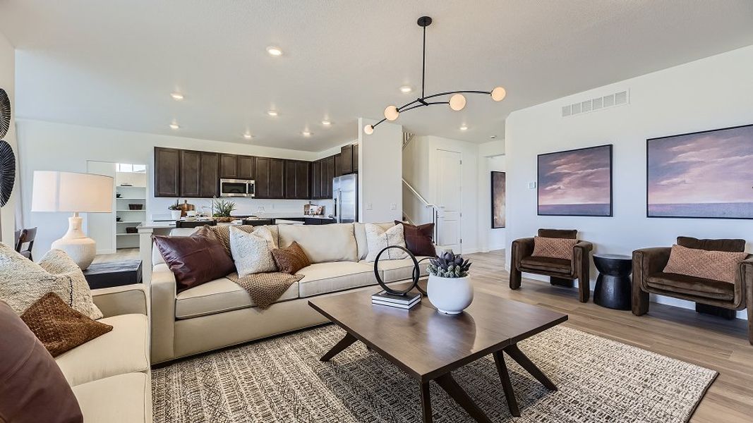 041725 2576 Ashbrook Great 1of2 F1 041725 2576 Ashbrook Great 1of2 F1