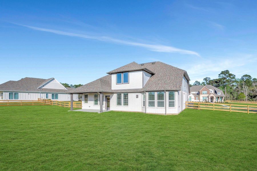 Exterior details and patio area of a home in Lone Star Landing, Montgomery (Image 24).