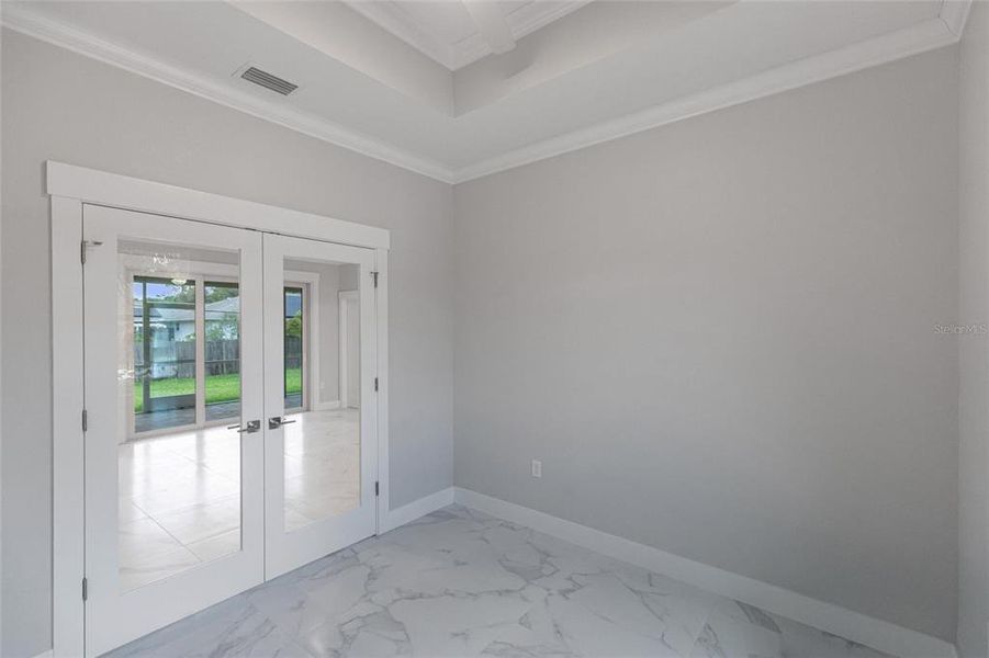 Spacious, unfurnished interior of a new home in , Port Charlotte (Image 32).