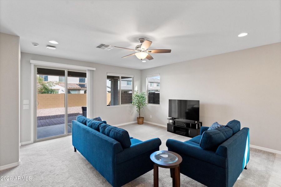 19-Family Room 19-Family Room