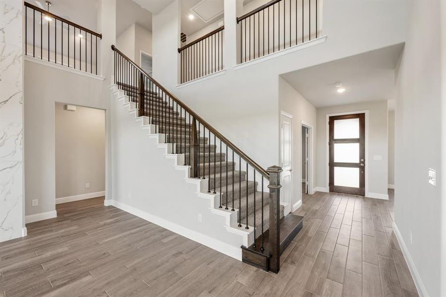 Spacious, unfurnished interior of a new home in Sonoma Verde, McLendon-Chisholm (Image 29).