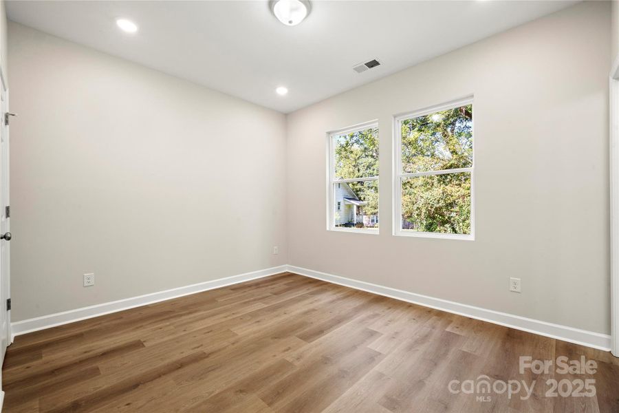 Spacious, unfurnished interior of a new home in , Shelby (Image 19).