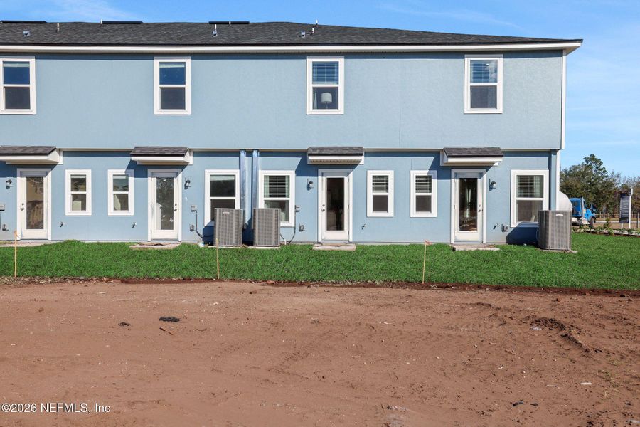 Exterior details and patio area of a home in , Jacksonville (Image 4).