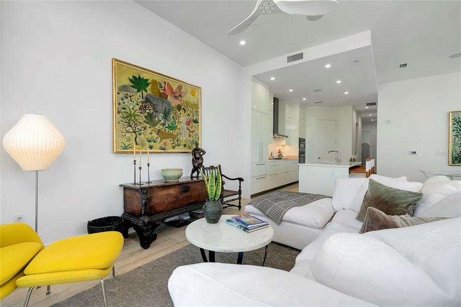 Furnished interior view inside a new home in , Sarasota (Image 39).