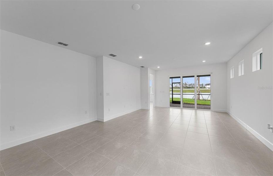 Spacious, unfurnished interior of a new home in Shores at Stillwater, Englewood (Image 13).