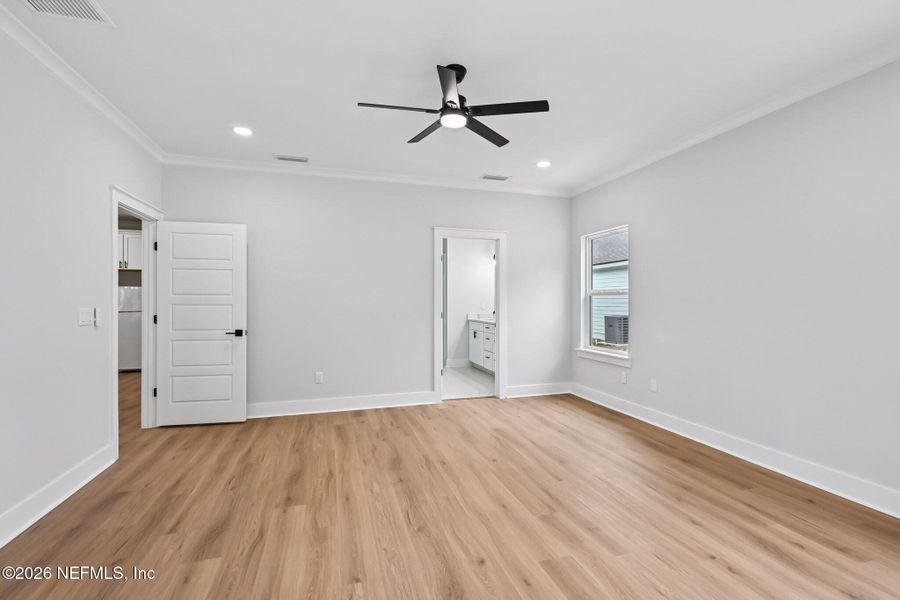 Spacious, unfurnished interior of a new home in , Fernandina Beach (Image 33).