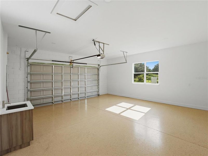 Spacious, unfurnished interior of a new home in , St. Cloud (Image 76).