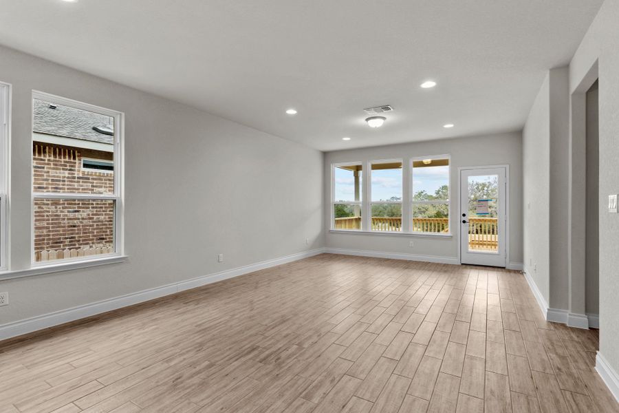 Dining Area Dining Area