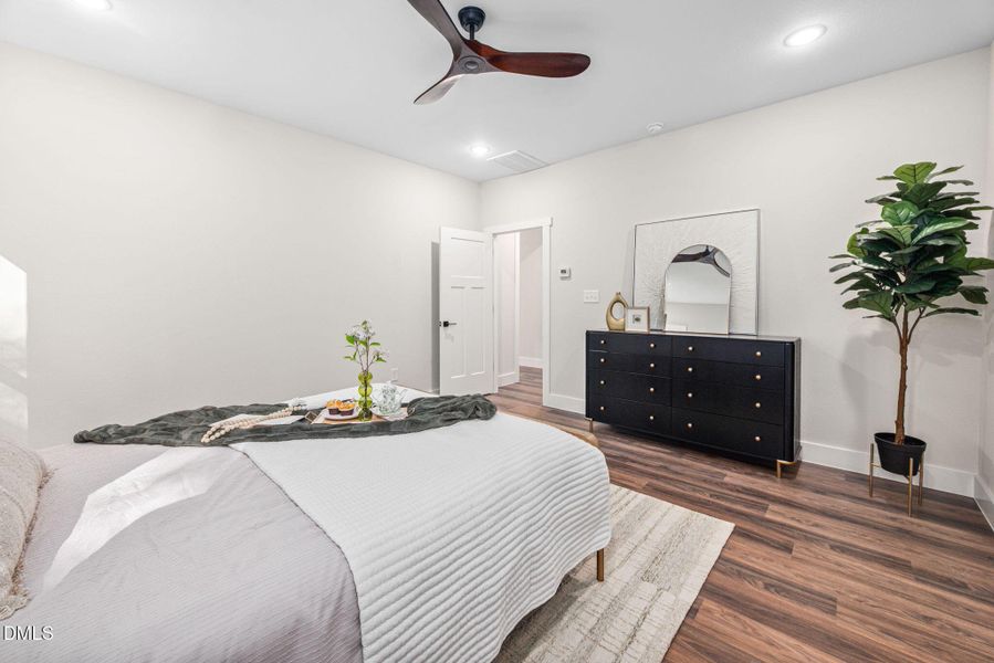 73-web-or-mls-139-clear-water-rd