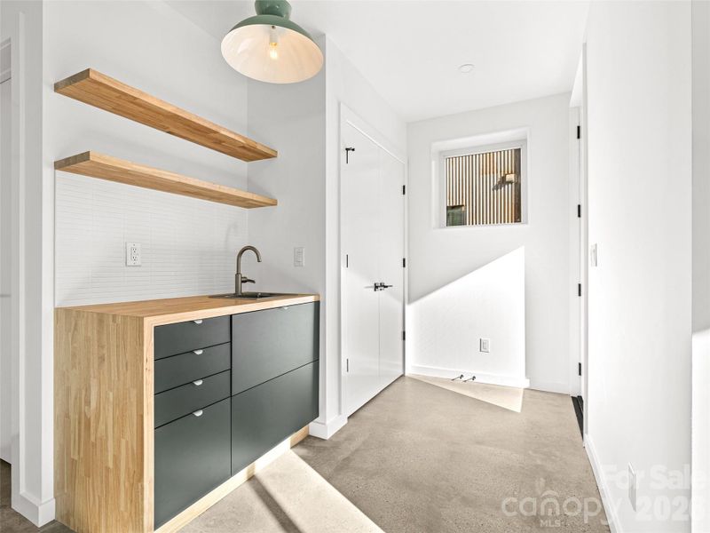 Lower Level Wet Bar & Coat Closet