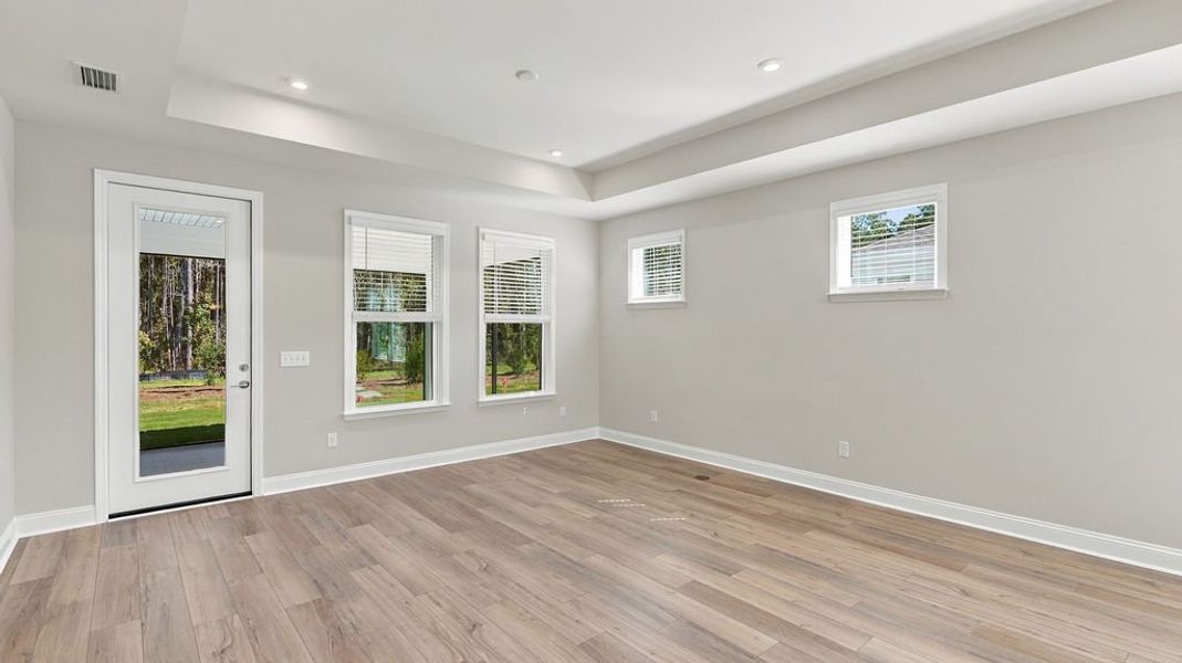 Spacious, unfurnished interior of a new home in Sun City Hilton Head, Bluffton (Image 18).