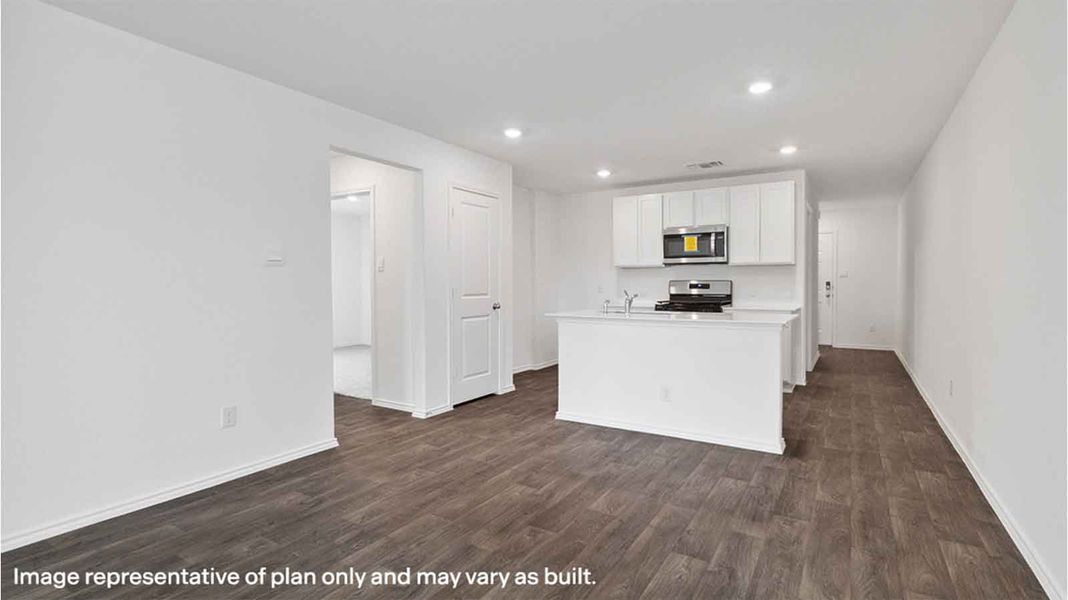 Representative unfurnished interior of a home built from the CAPROCK by D.R. Horton in Canterra Creek 45' and 50' Homesites, Iowa Colony (Image 11). Representative unfurnished interior of a home built from the CAPROCK by D.R. Horton in Canterra Creek 45' and 50' Homesites, Iowa Colony (Image 11).