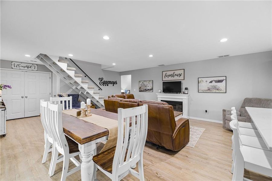 Furnished interior view inside a new home in , Yoakum (Image 10).