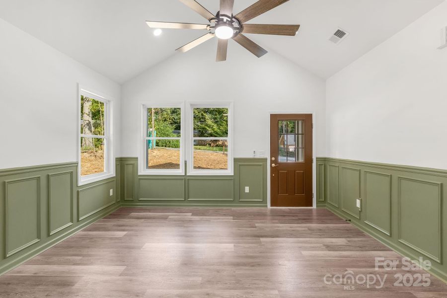 Spacious, unfurnished interior of a new home in , Shelby (Image 19).