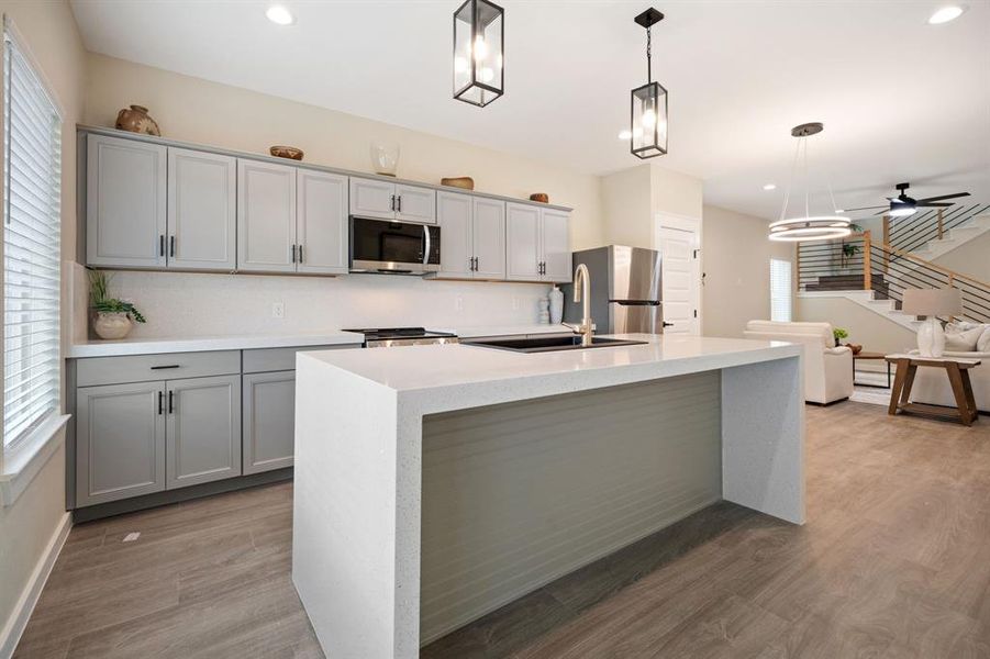 Furnished interior view inside a new home in , Dallas (Image 10).