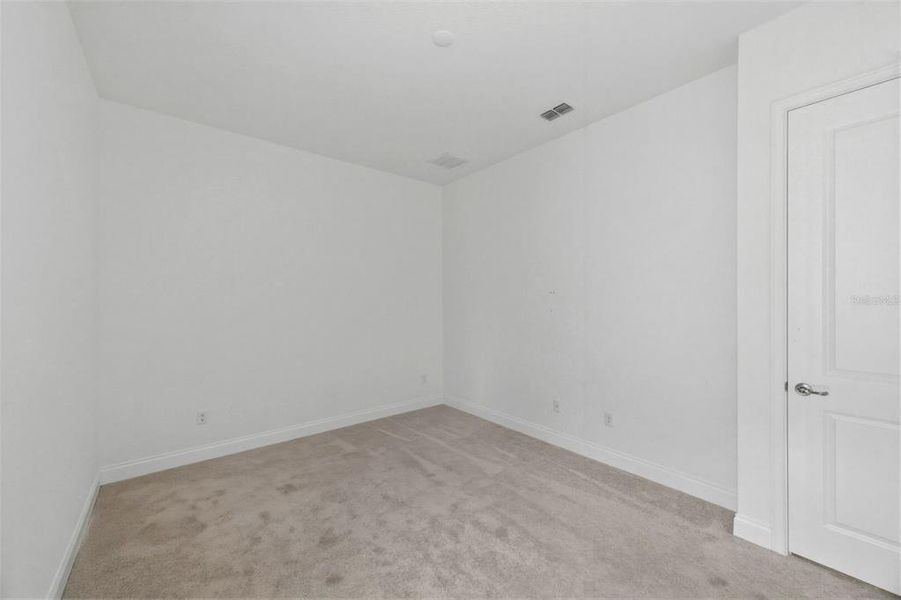 Spacious, unfurnished interior of a new home in Tamarack at Two Rivers, Zephyrhills (Image 45).