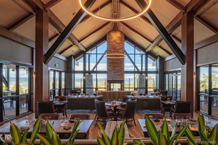 The Club is the perfect place to enjoy Club traditions and events, special occasions, family dinners, wine tastings, live music, holiday parties, private events and more throughout the year.