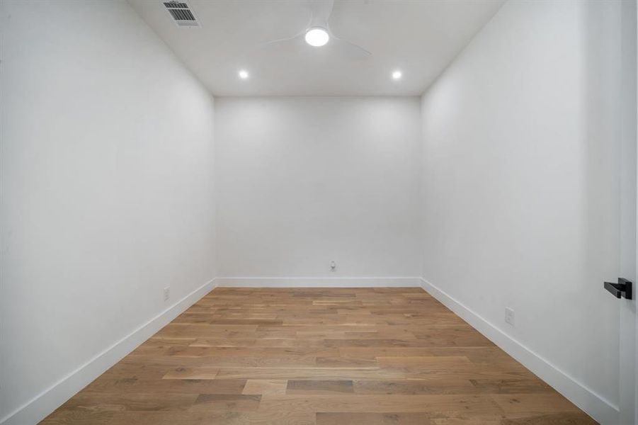 Spacious, unfurnished interior of a new home in , Dallas (Image 19). Spacious, unfurnished interior of a new home in , Dallas (Image 19).