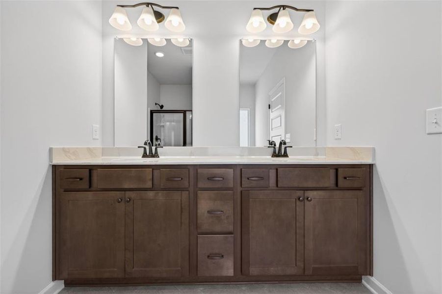 Furnished interior view inside a new home in Oakmont, Dallas (Image 5).