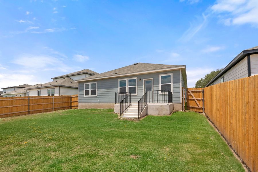 Representative exterior details of a home built from the Rayburn by Centex in Skyview, Belton (Image 4).