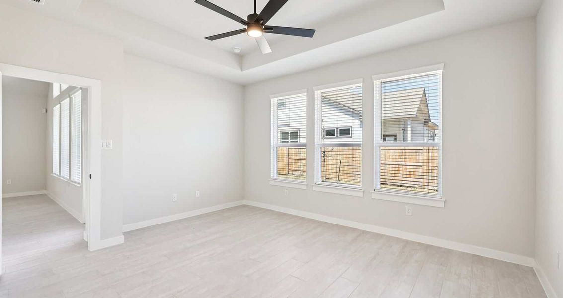 Spacious, unfurnished interior of a new home in Trace, San Marcos (Image 19).