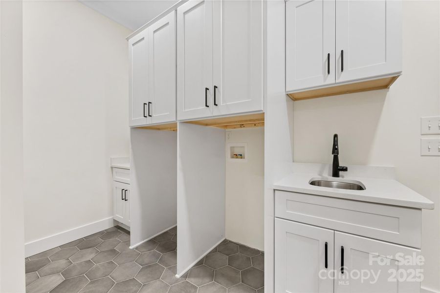 Furnished interior view inside a new home in , Waxhaw (Image 35). Furnished interior view inside a new home in , Waxhaw (Image 35).