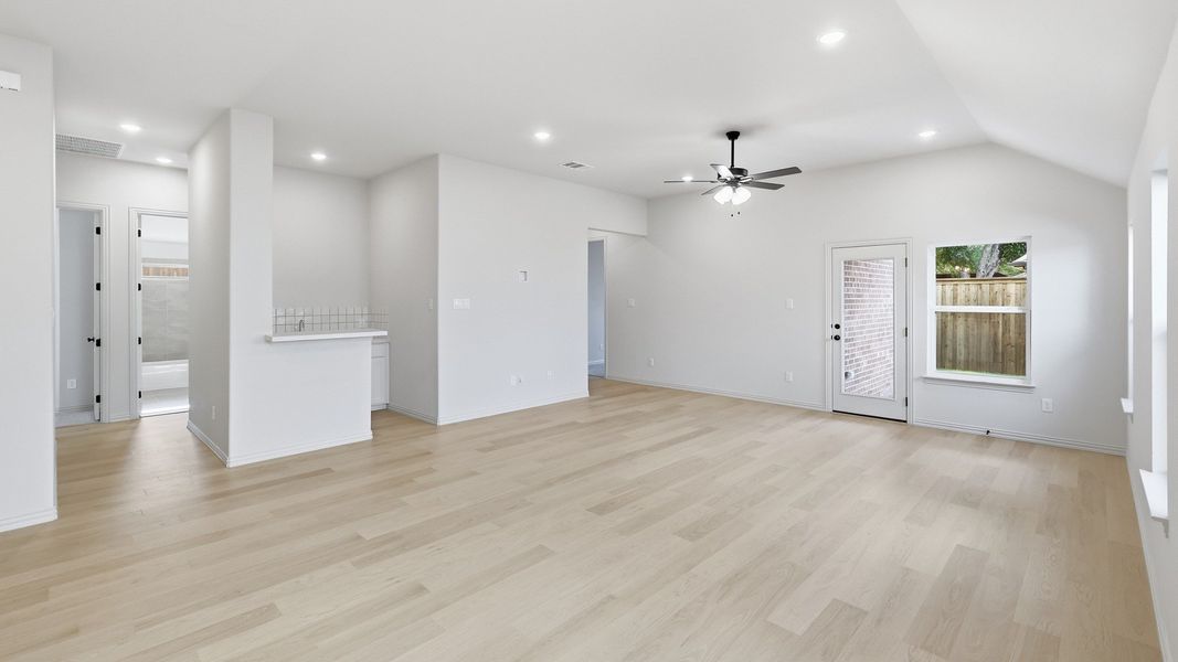 Furnished interior view inside a new home in Taylor Estates, Corinth (Image 19).