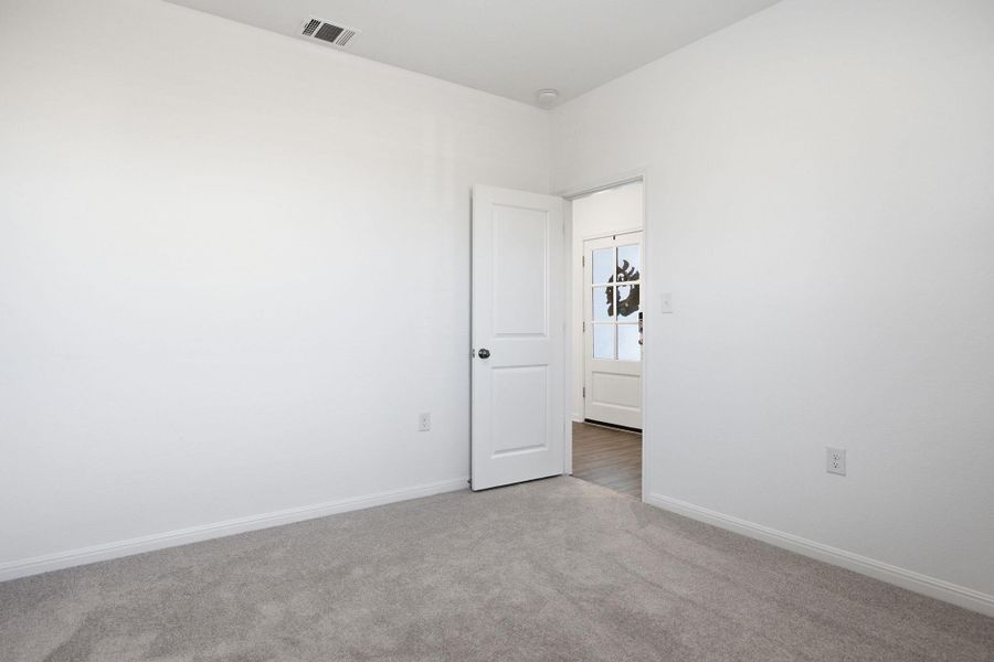 Spacious, unfurnished interior of a new home in Lisso, Pflugerville (Image 22). Spacious, unfurnished interior of a new home in Lisso, Pflugerville (Image 22).