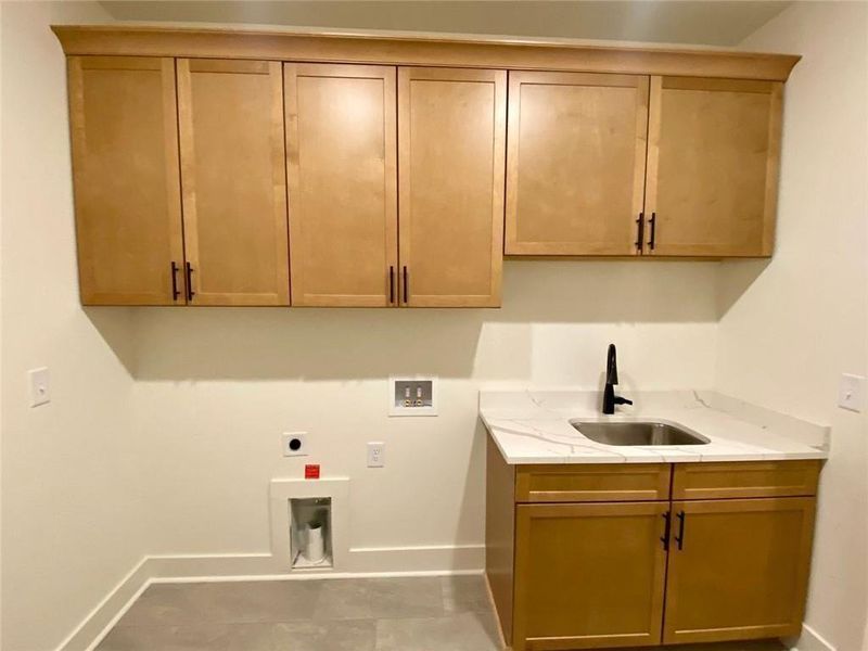 Close-up of interior finishes inside a home in , Gainesville (Image 18).