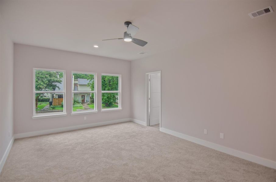 Spacious, unfurnished interior of a new home in , Montgomery (Image 24).