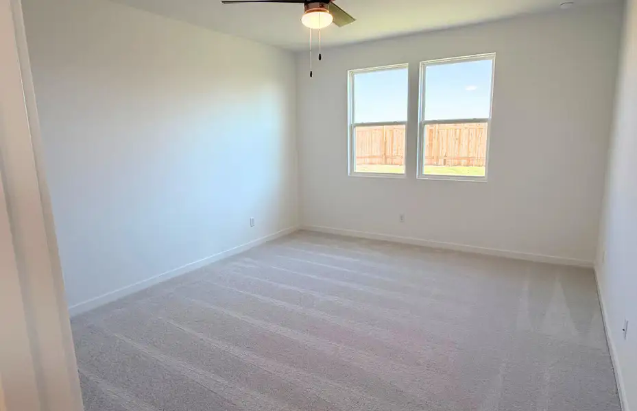 Spacious, unfurnished interior of a new home in Alto, San Marcos (Image 11).