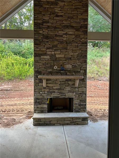 Exterior details and patio area of a home in , Dallas (Image 1).