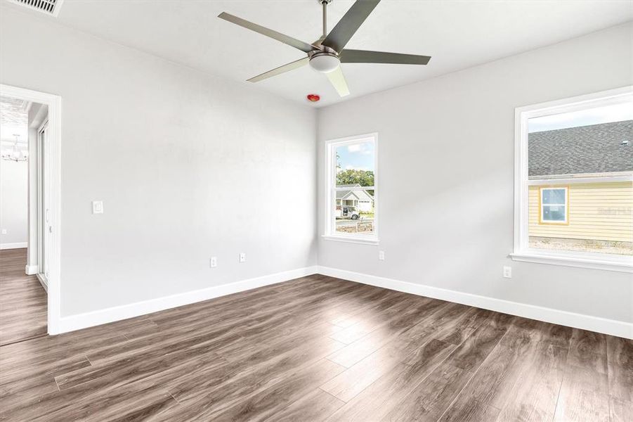 Spacious, unfurnished interior of a new home in Grand Oaks, Gainesville (Image 51).
