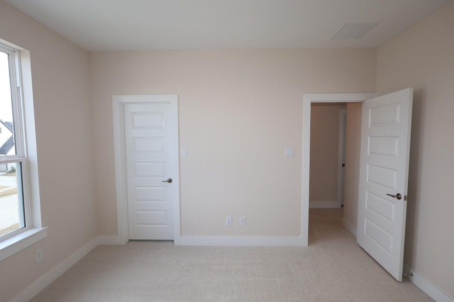 Spacious, unfurnished interior of a new home in Dunham Pointe, Cypress (Image 14). Spacious, unfurnished interior of a new home in Dunham Pointe, Cypress (Image 14).