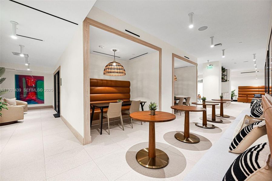 Co-Working Space Co-Working Space