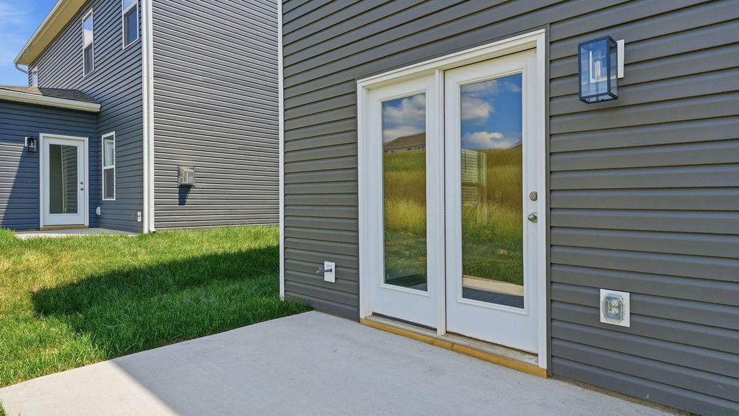 Exterior details and patio area of a home in Fieldcrest Acres, Blountville (Image 3). Exterior details and patio area of a home in Fieldcrest Acres, Blountville (Image 3).