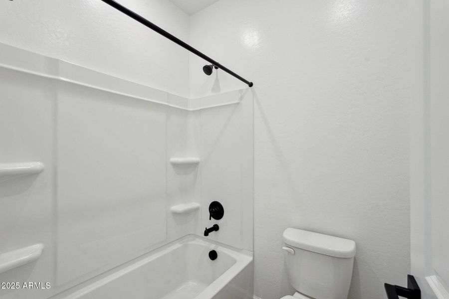 23-web-or-mls-W Cheryl Dr-1405-023