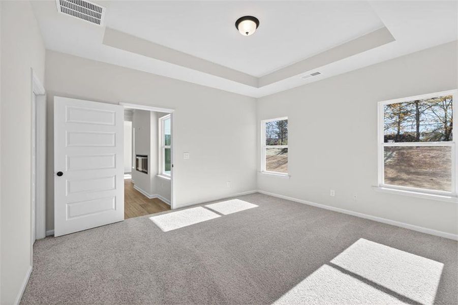 Spacious, unfurnished interior of a new home in Jones Ridge, Dallas (Image 44).